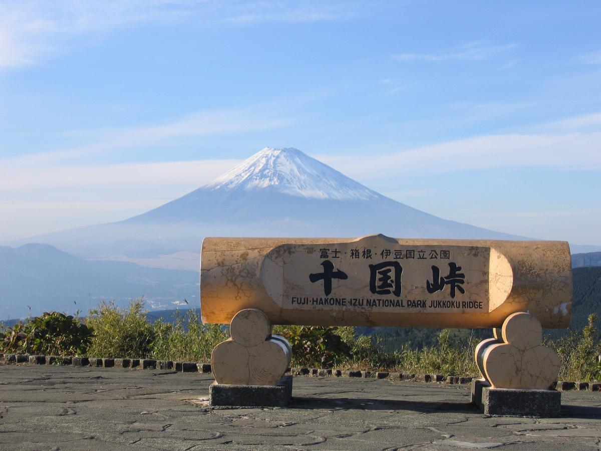 Tkp Lectore Atami Momoyama Bagian luar foto